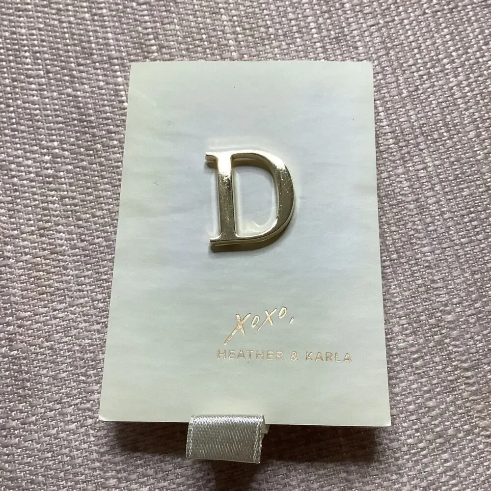 LARK & IVES COLLECTIVES THE GOLD MONOGRAM LYRICS PINS 
